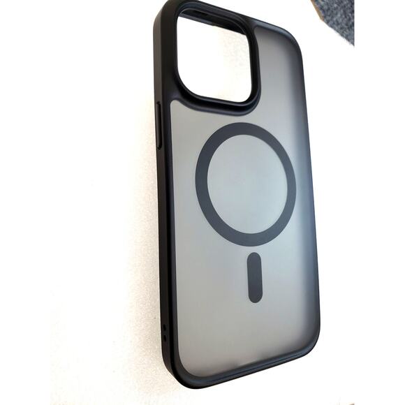 Torras Guardian-Mag Series Case For Apple iPhone 15 PRO MAX Black - Picture 2 of 10
